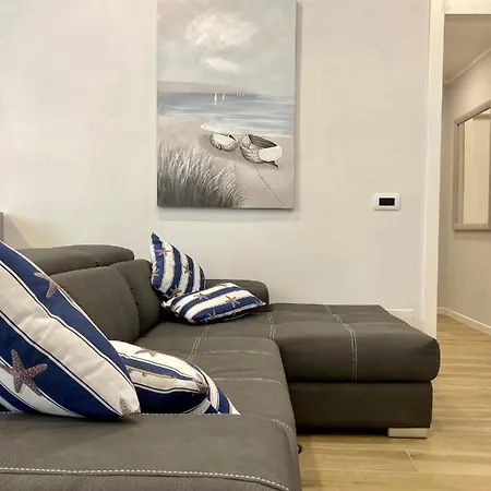 Apartment Casa Beatrice, Trilocale Nuovo Completamente Arredato, Compreso Posto Auto