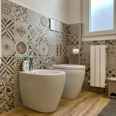 Casa Beatrice, Trilocale Nuovo Completamente Arredato, Compreso Posto Auto Апартаменти