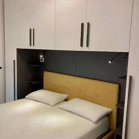 Casa Beatrice, Trilocale Nuovo Completamente Arredato, Compreso Posto Auto Apartment