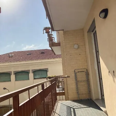 Casa Beatrice, Trilocale Nuovo Completamente Arredato, Compreso Posto Auto 阿拉西奥